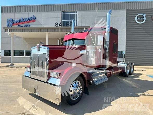 Kenworth W900L Sattelzugmaschinen