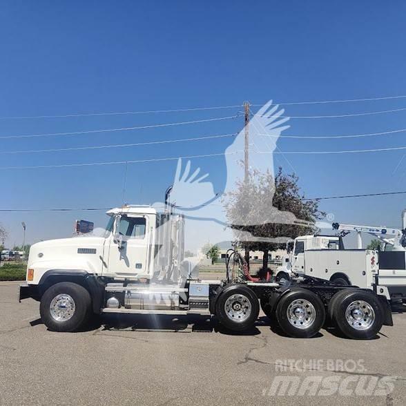Mack CL733 Sattelzugmaschinen