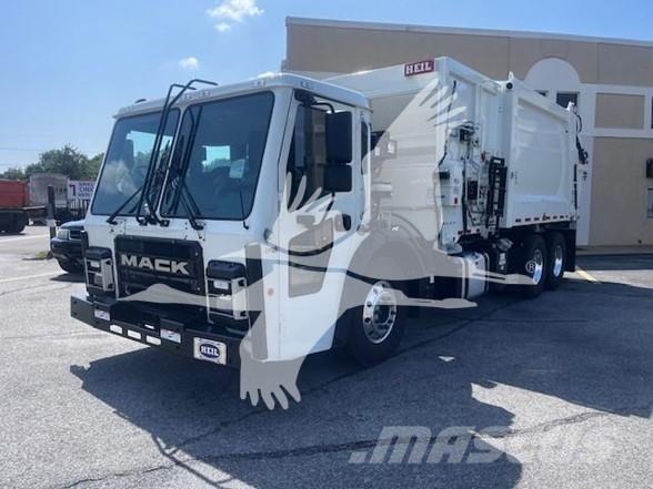 Mack LR64R Müllwagen