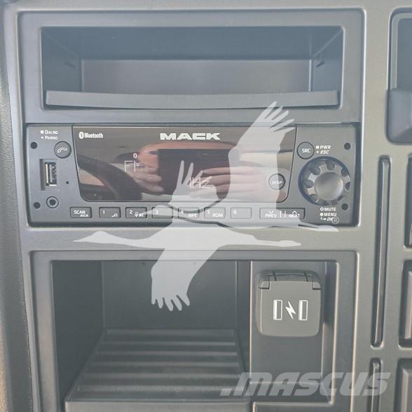 Mack MD6 Sonstige Baumaschinen