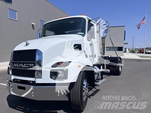 Mack MD7 Sonstige Baumaschinen