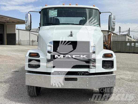 Mack MD7 Sonstige Baumaschinen