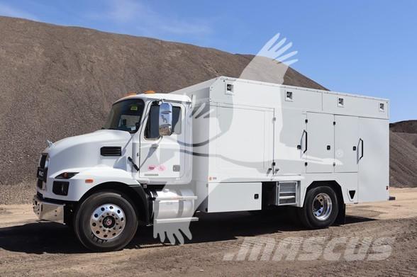 Mack MD7 Sonstige Baumaschinen