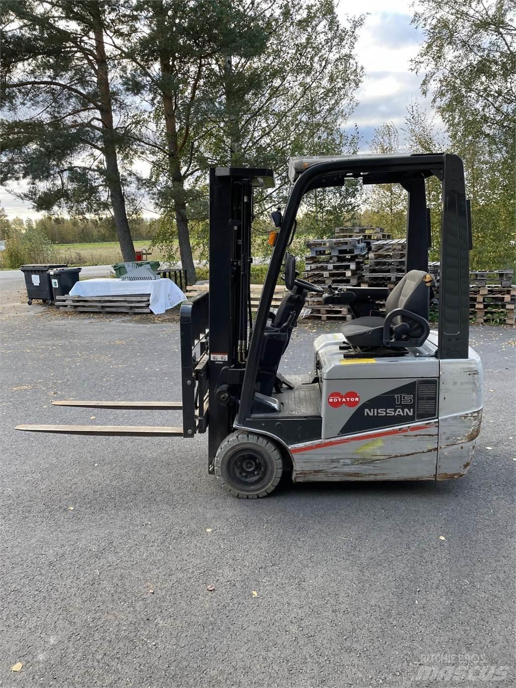 Nissan 15 Elektro Stapler