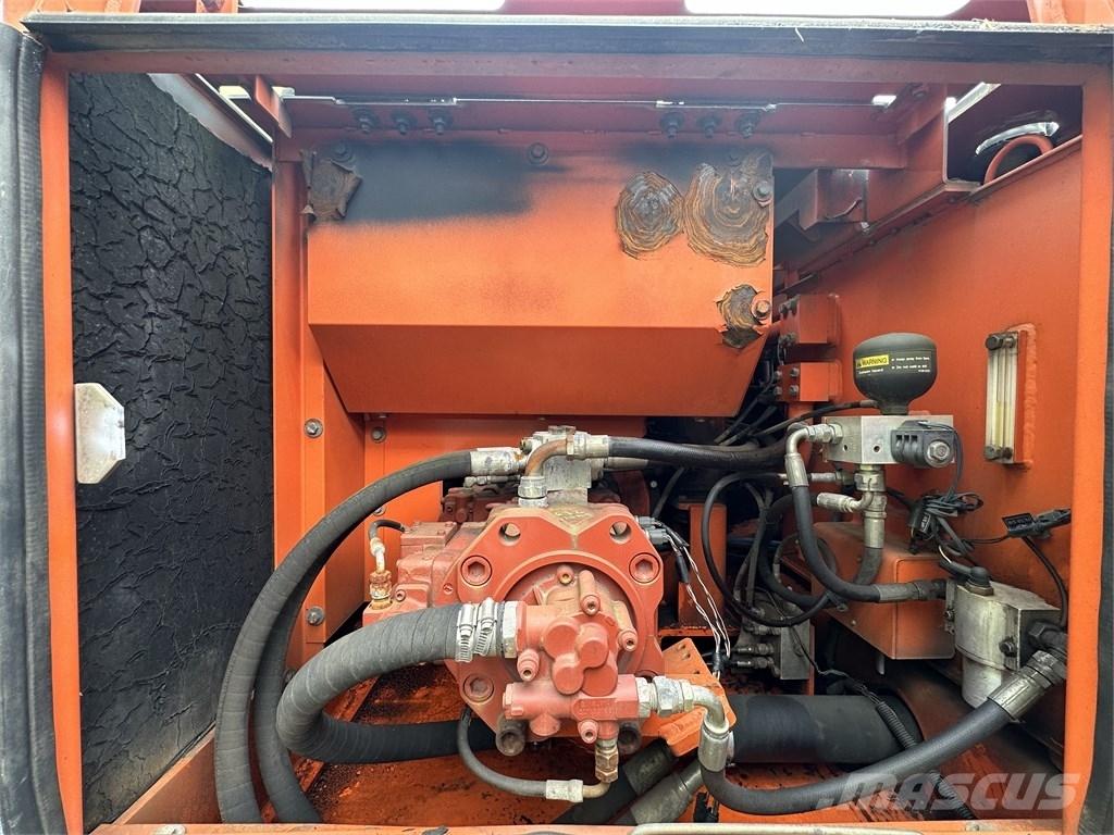 Daewoo 220 LC-V Raupenbagger