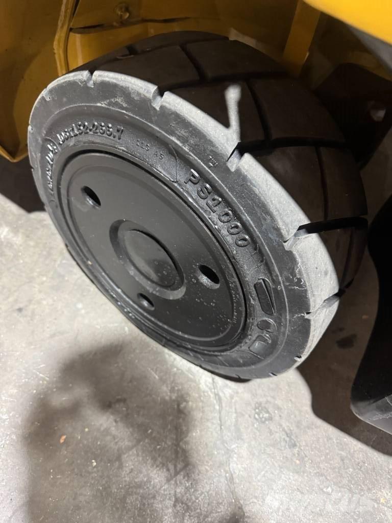 CAT 2C 6000 Andere Gabelstapler