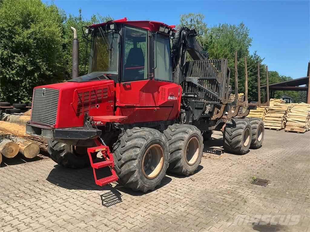 Komatsu 840 TX Forwarder