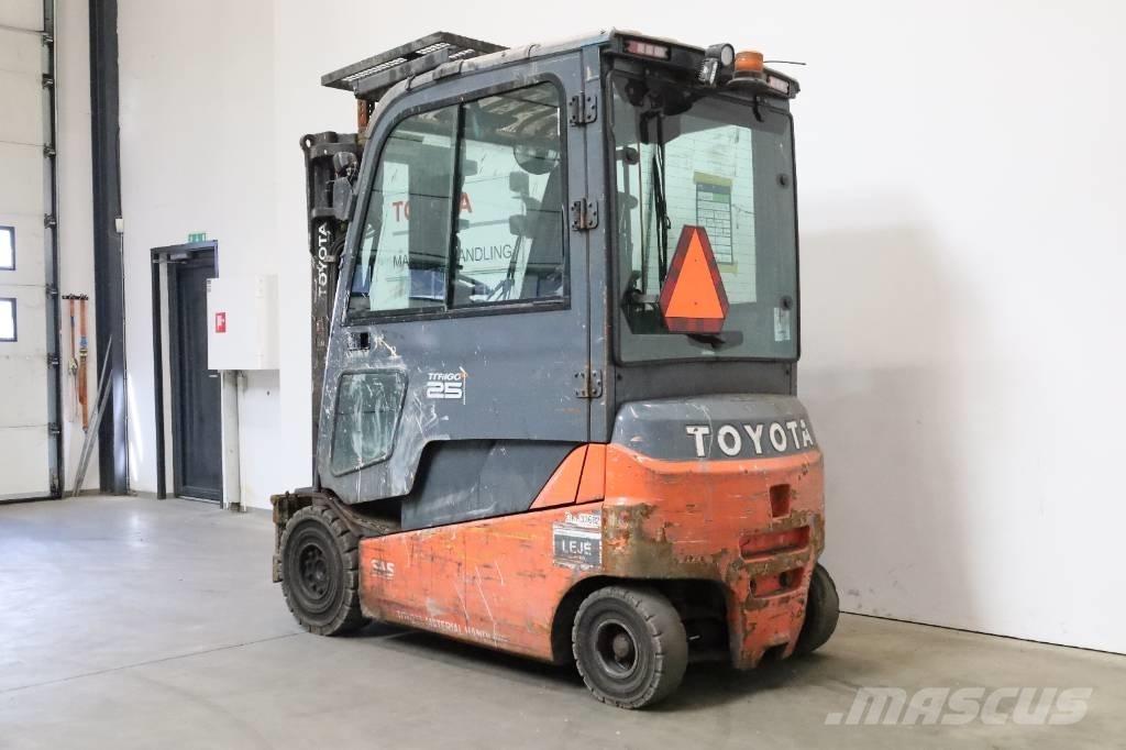Toyota 8 FBMT 25 Elektro Stapler