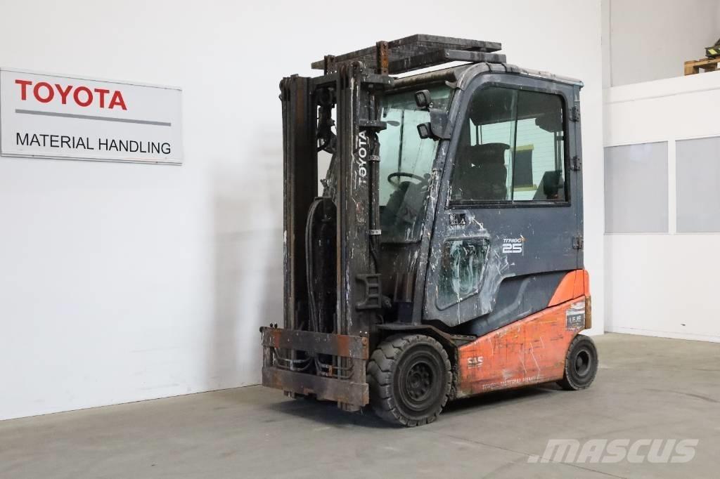 Toyota 8 FBMT 25 Elektro Stapler