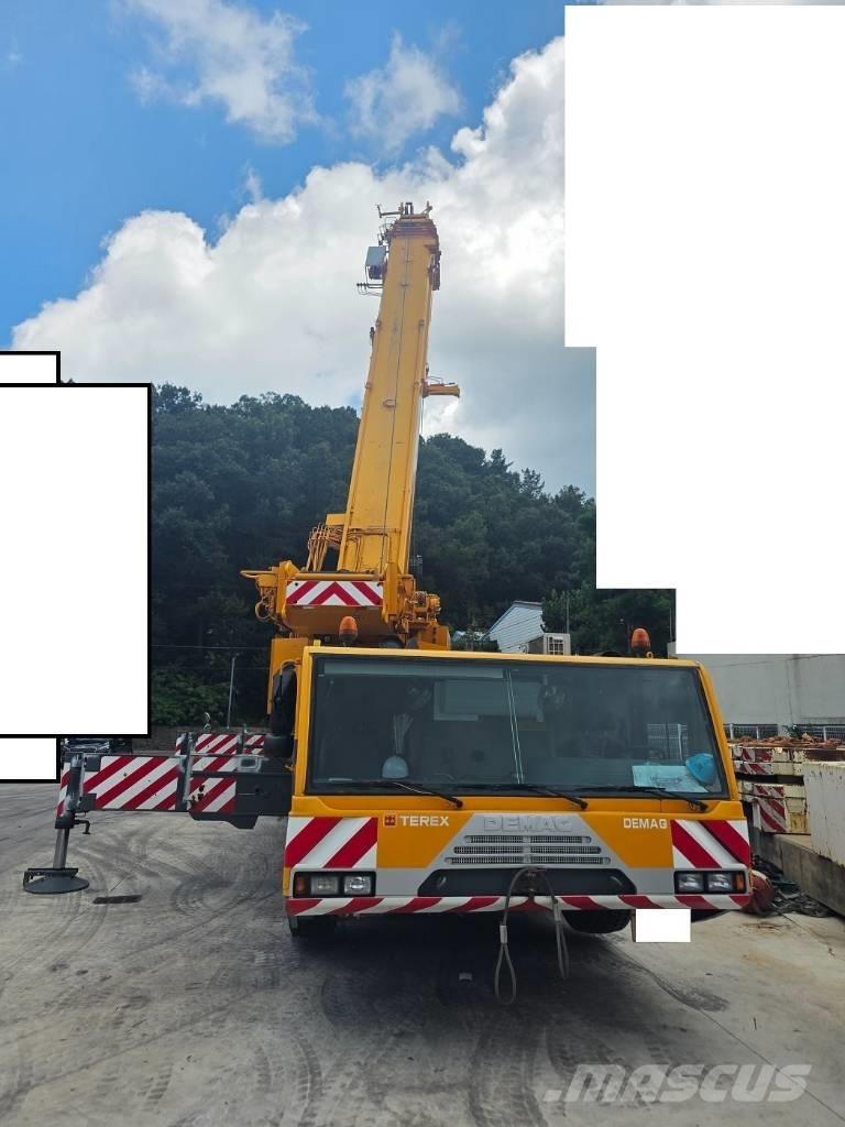 Demag AC300 All-Terrain-Krane