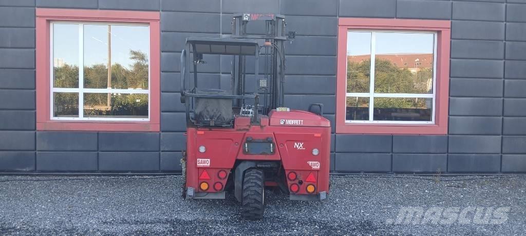 Moffett M5 25.3 NX Diesel Stapler