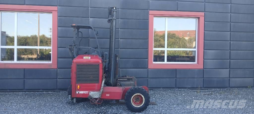 Moffett M5 25.3 NX Diesel Stapler