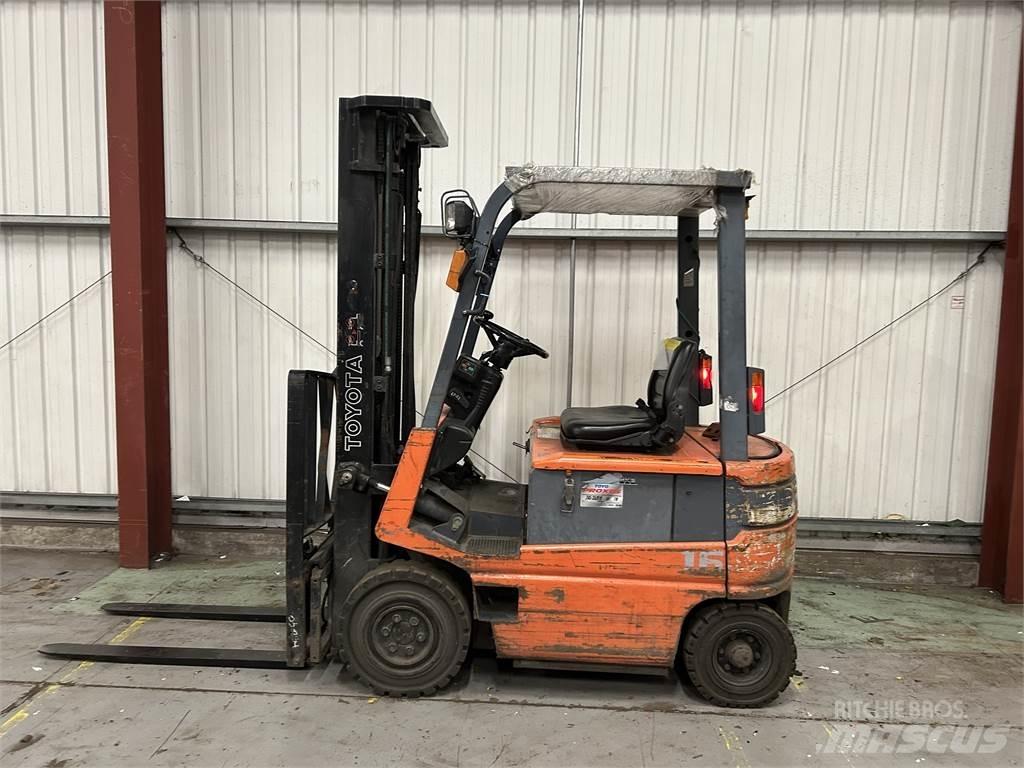 Toyota FBMF16 Elektro Stapler