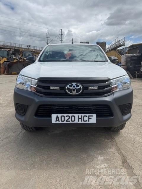 Toyota Hilux Pickup/Pritschenwagen