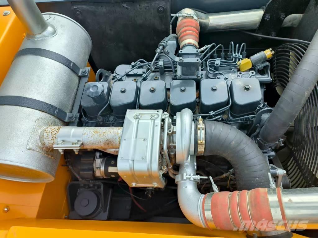 Hyundai HX 220 Raupenbagger