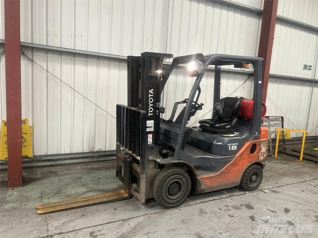Toyota 02-8FGF18 Gas Stapler