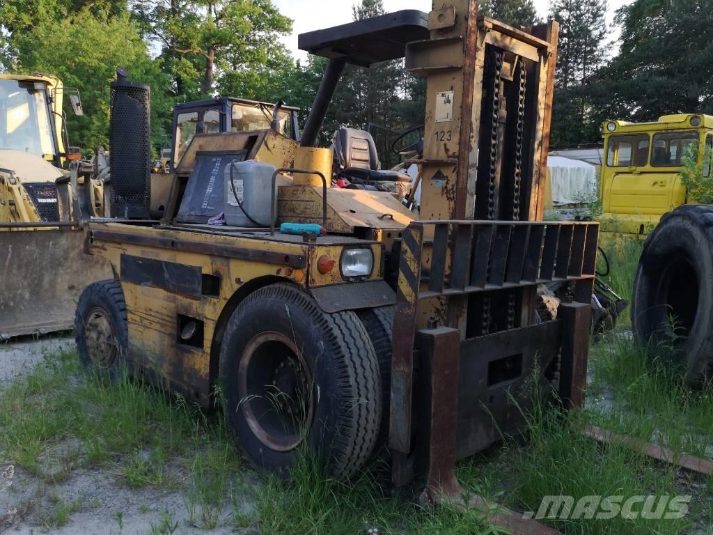 Takraf DFG6302 Diesel Stapler