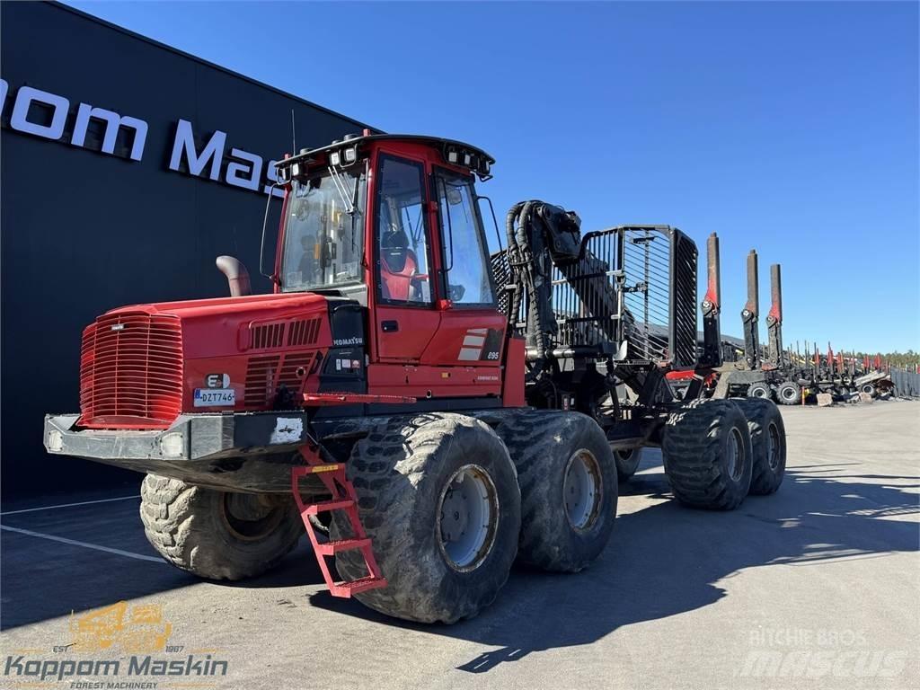 Komatsu 895 Forwarder