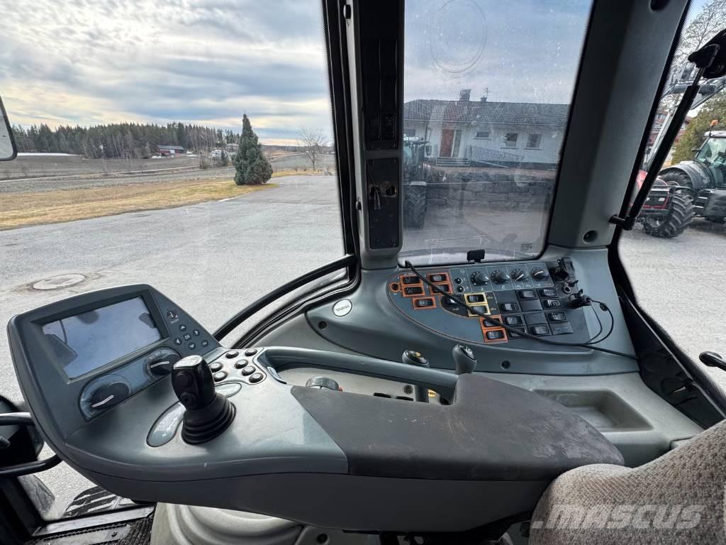 Valtra T 162 Traktoren