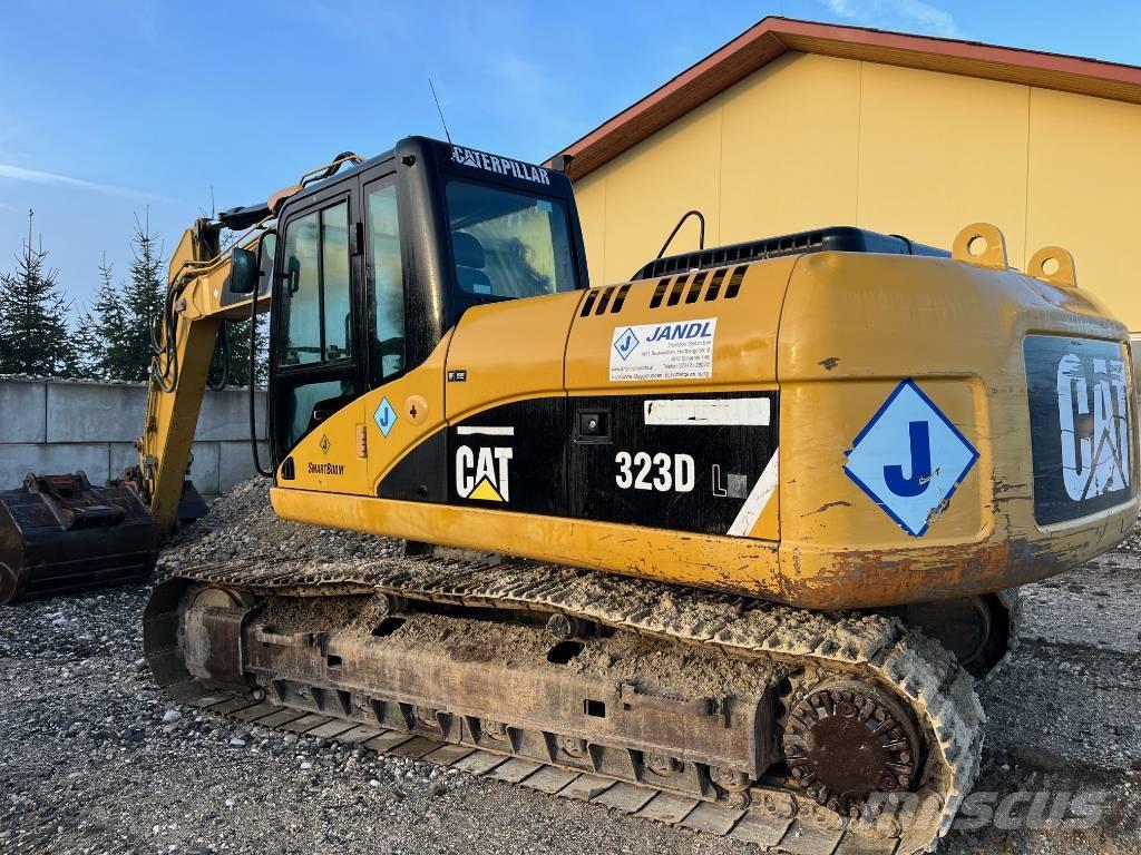 CAT 323 D L Raupenbagger