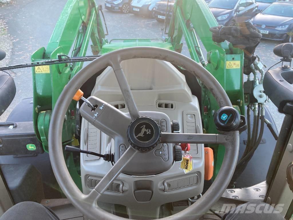 John Deere 6130 M Traktoren