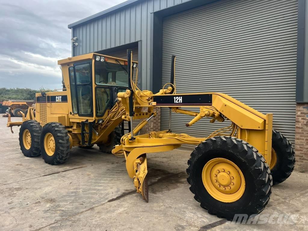 CAT 12 H Grader