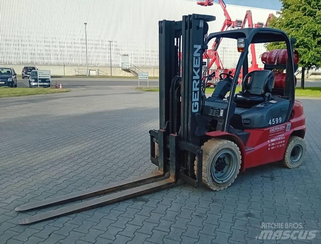 Manitou MI 30 G Gas Stapler