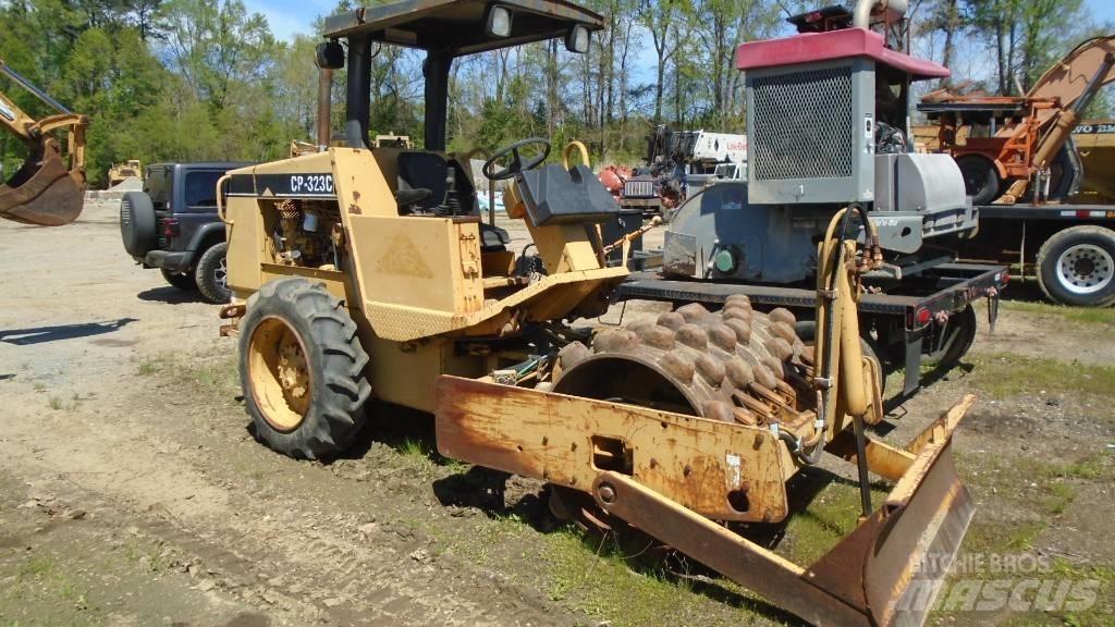 CAT CP 323 C Kombiwalzen