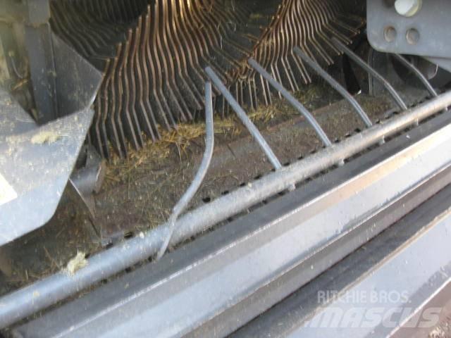CLAAS Rollant 455 RC Rundballenpressen