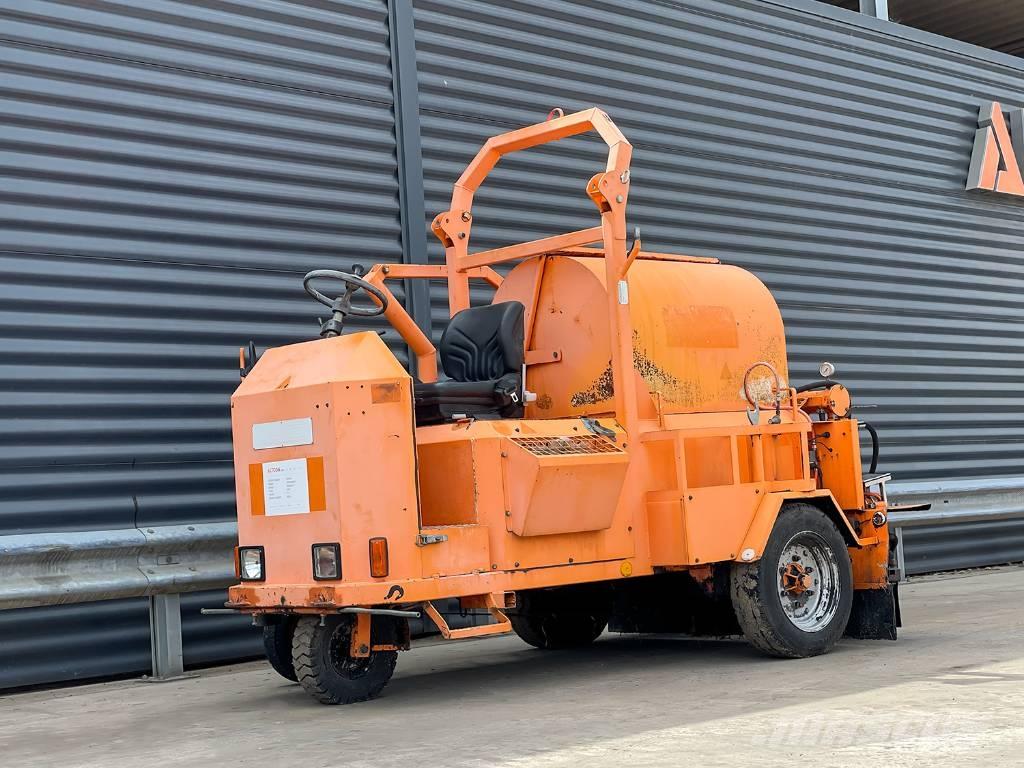 Strassmayr S25/500-G Bitumen Sprayer