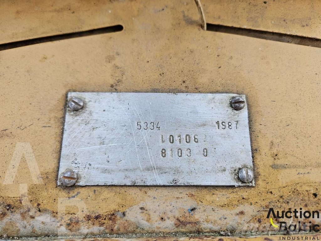 MAZ 5334 Schwere Bohrgeräte