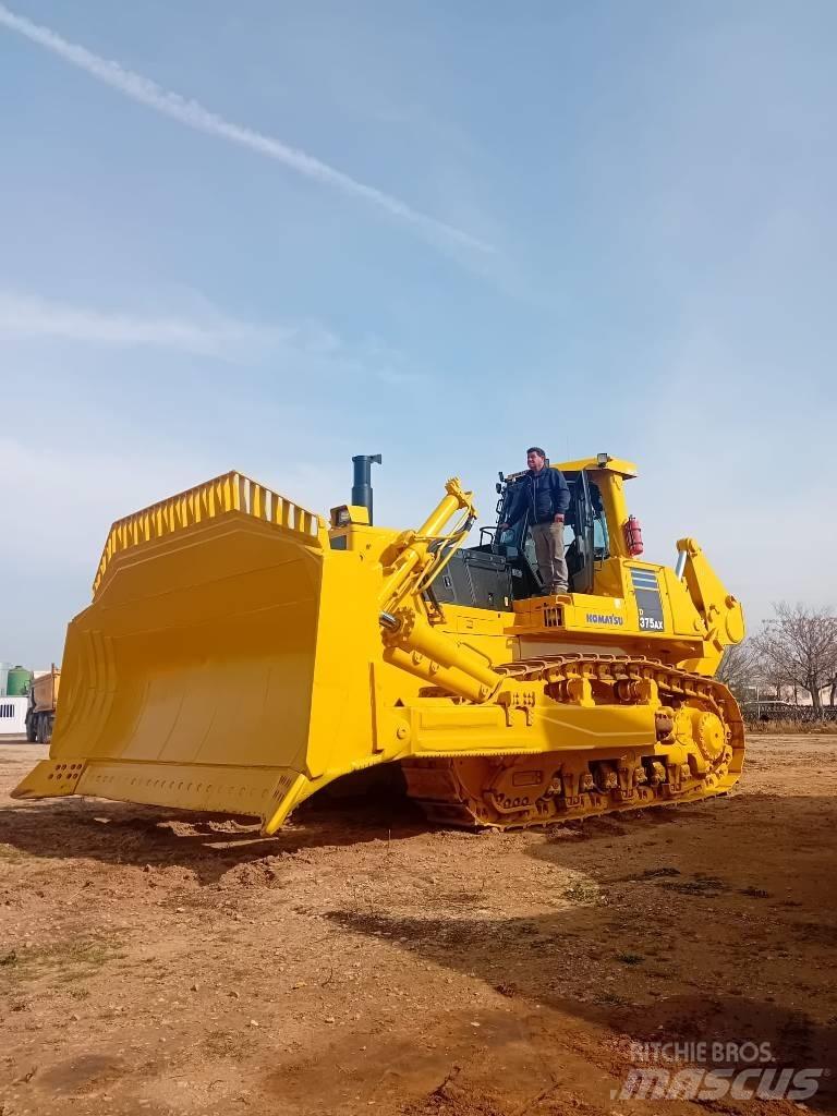 Komatsu D375AX Bulldozer