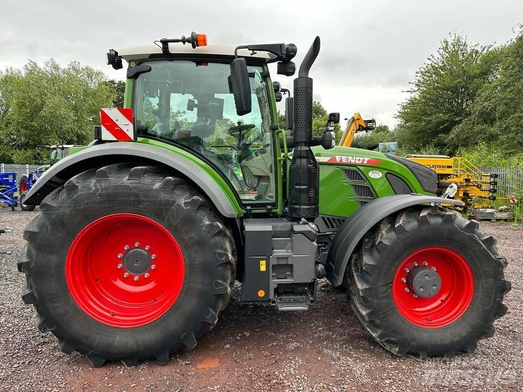 Fendt 724 Profi Plus Traktoren