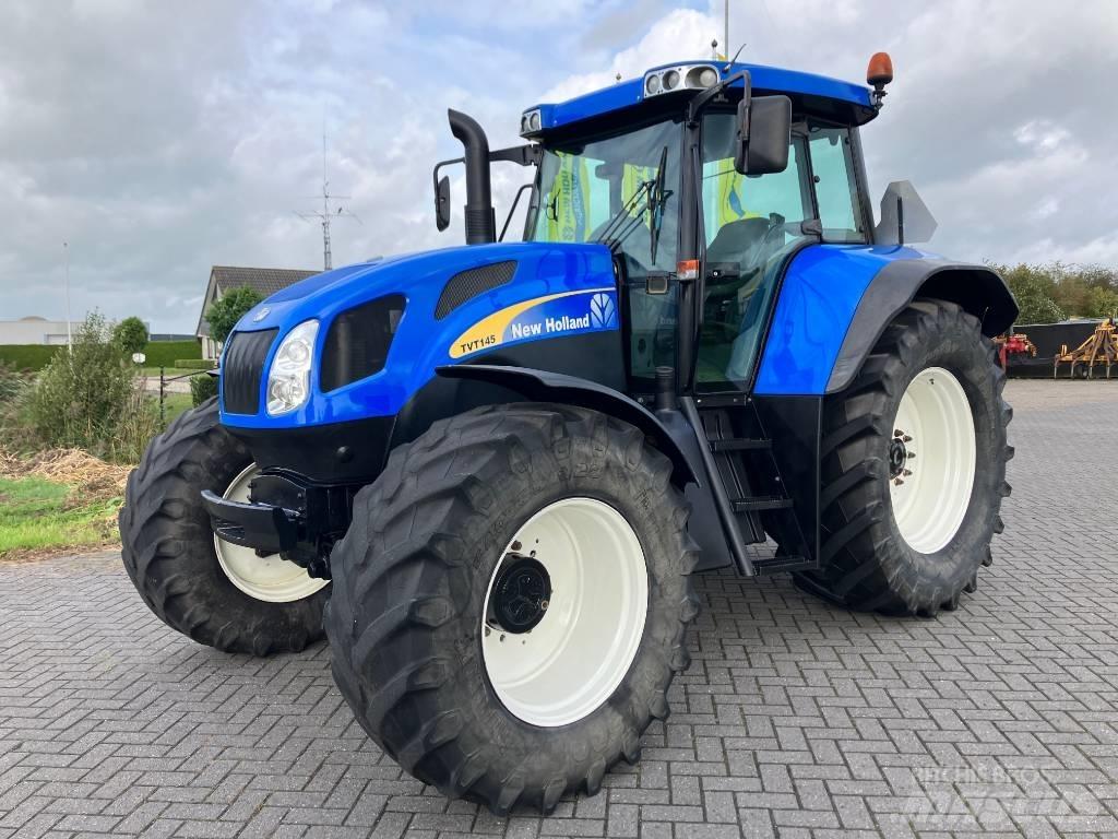 New Holland TVT 145 Traktoren