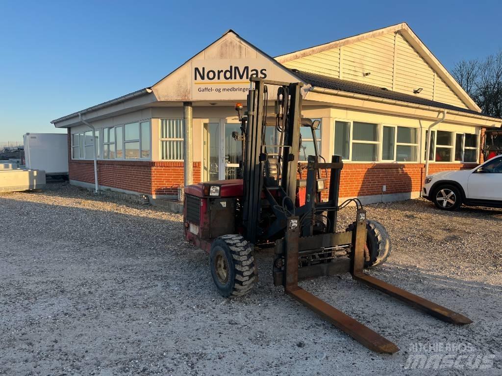 Moffett M4 25.3 Diesel Stapler