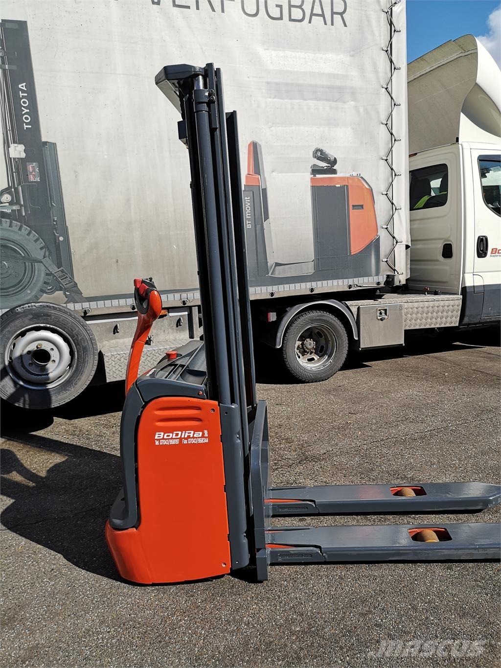 Linde L12 Selbstfahrstapler