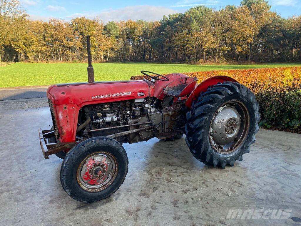 Massey Ferguson 35 Traktoren