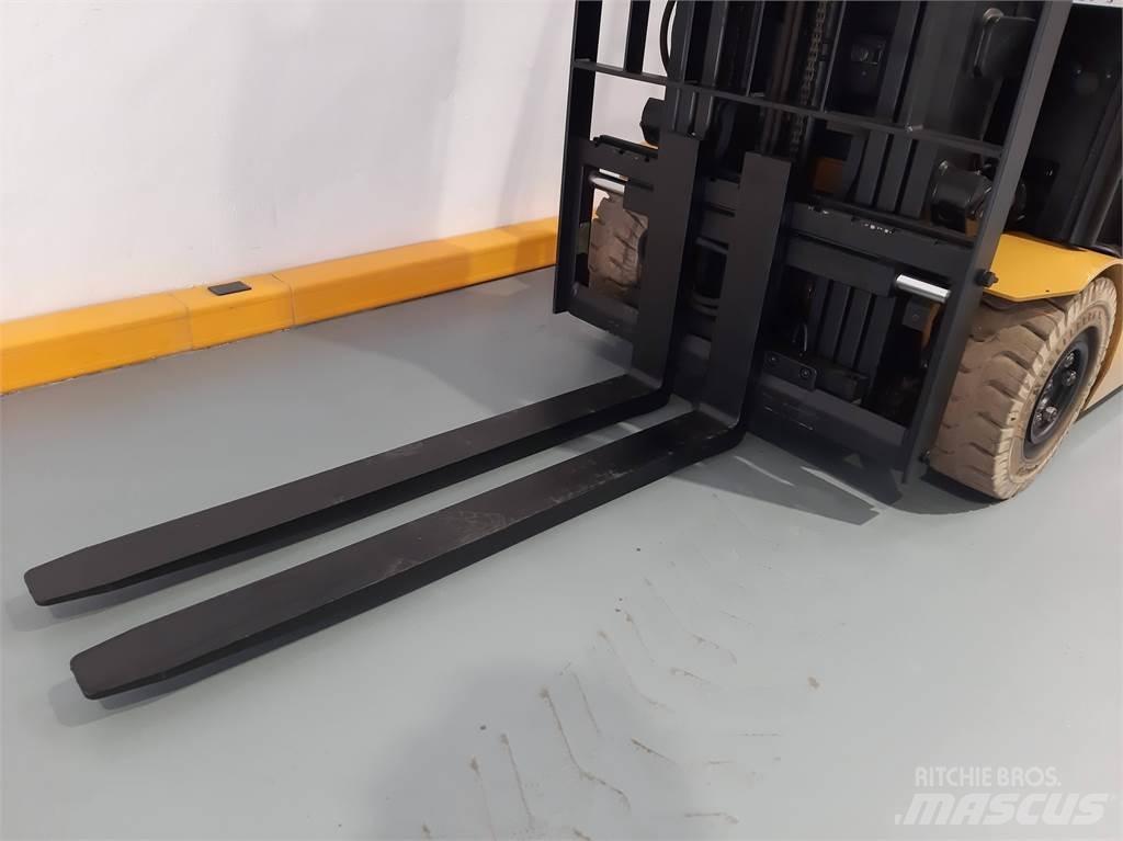 CAT EP16ACNT Elektro Stapler