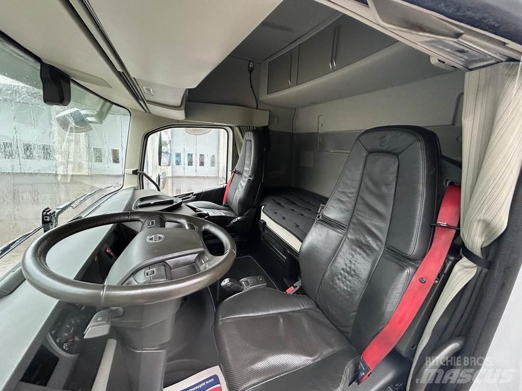 Volvo FH Flakbil Pritschenwagen/Pritschenwagen mit Seitenklappe
