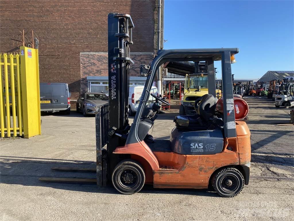 Toyota 42-7FGF15 Gas Stapler