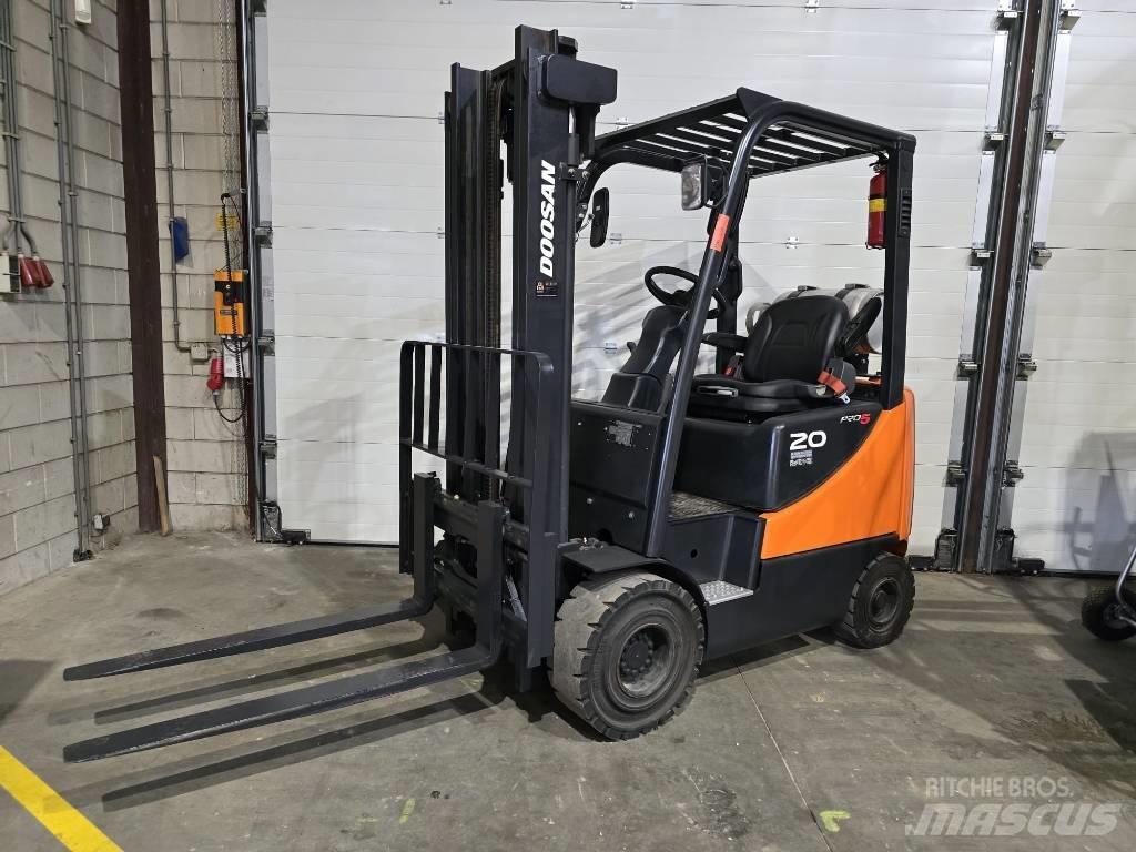 Doosan G20SC-5 Gas Stapler