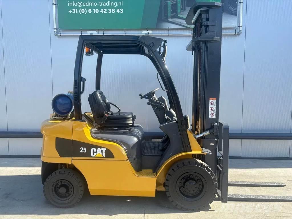 CAT GP25N Heftruck Gas Stapler