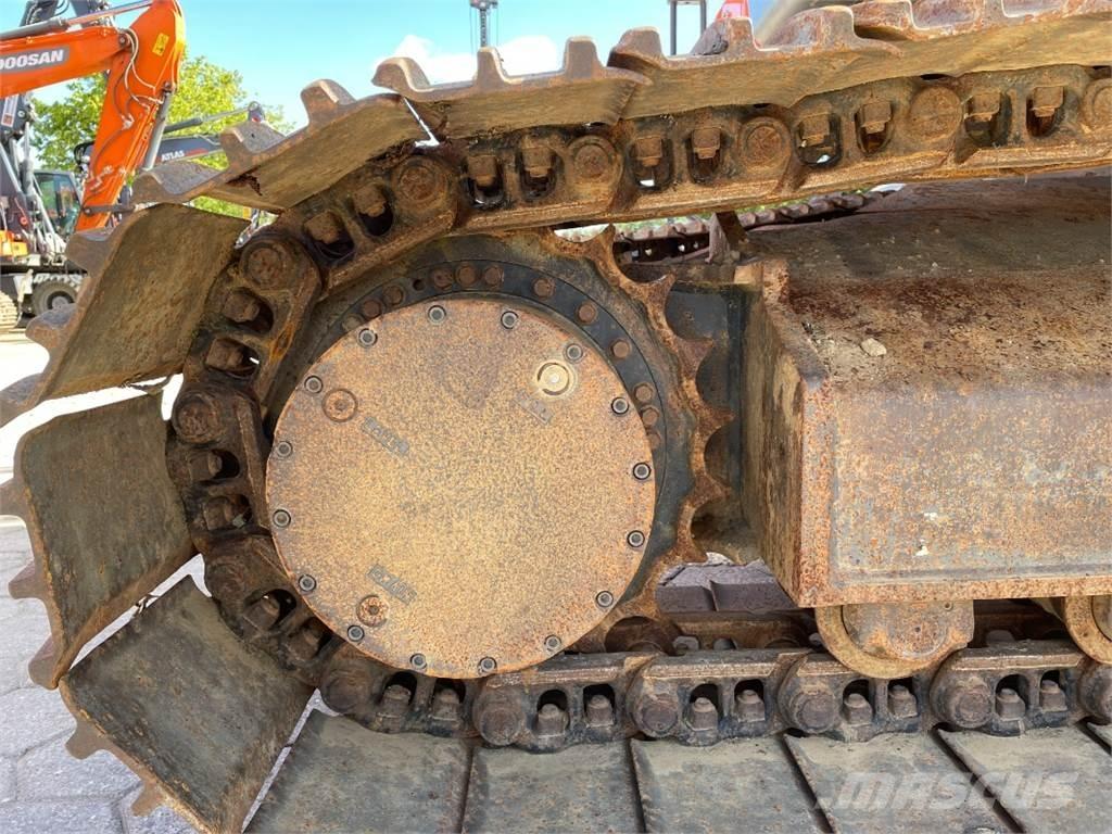 Doosan DX235LC-5 Raupenbagger