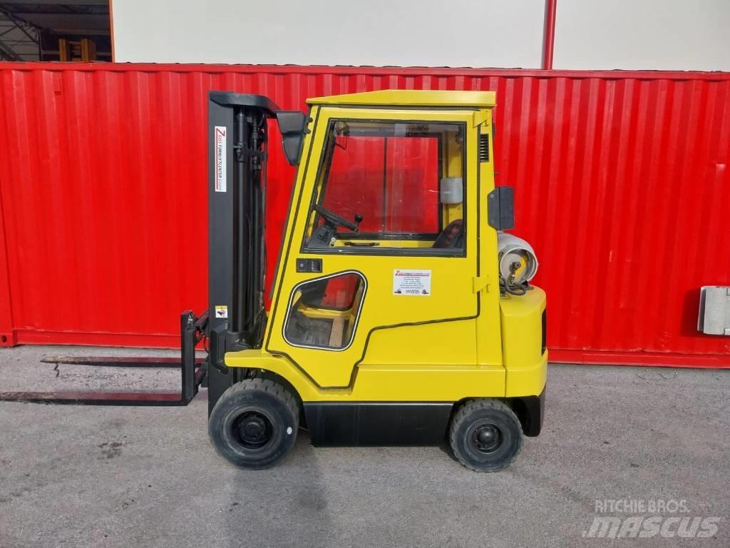 Hyster H 1.75 XM Gas Stapler