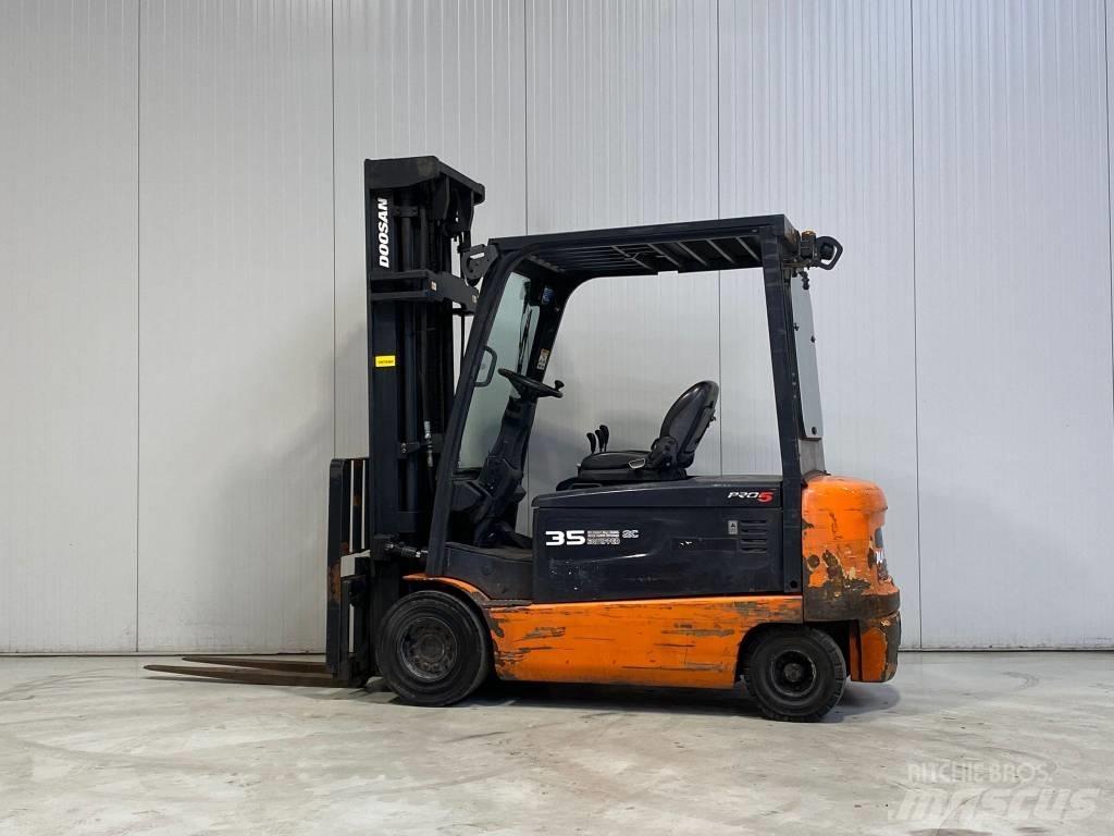 Doosan B35X-5 Elektro Stapler