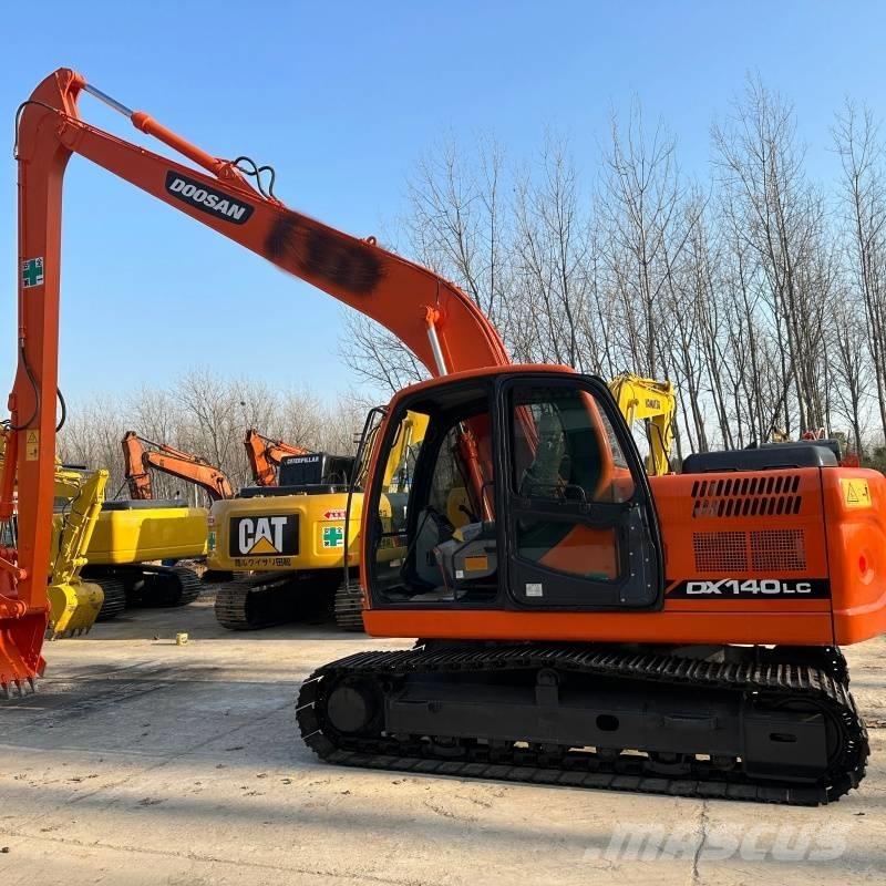 Doosan DX 140 Raupenbagger