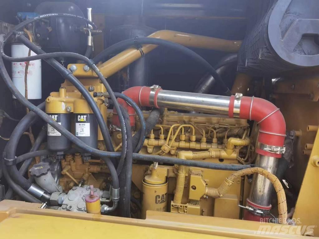 CAT 140 K Grader