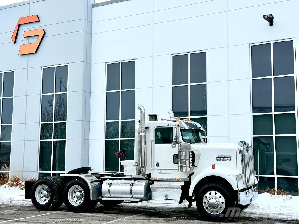 Kenworth W 900 Sattelzugmaschinen