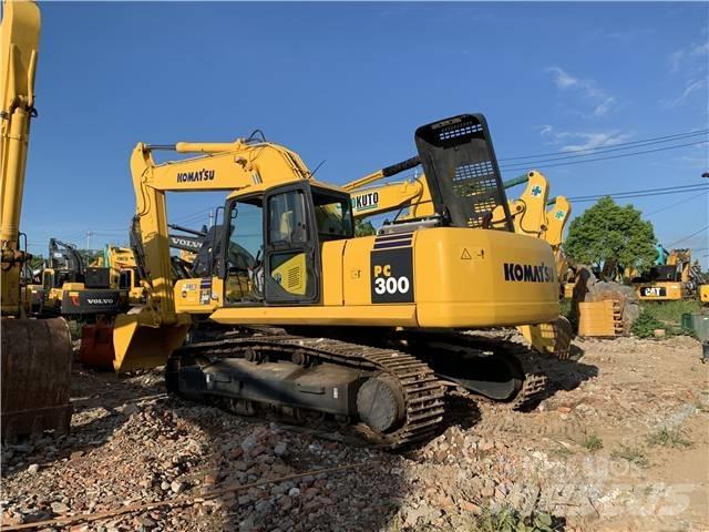 Komatsu PC300-7 Raupenbagger