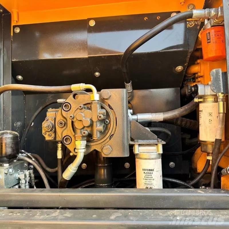 Hyundai R225 Raupenbagger